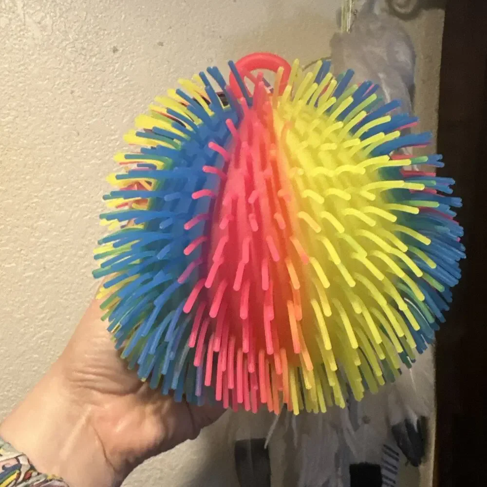 Ja-Ru Googly Massive Rainbow Ball